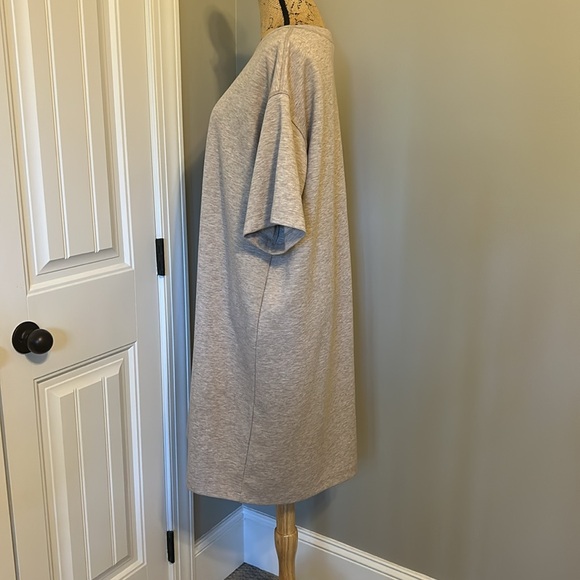 H&M tan Tee dress medium - Picture 3 of 5